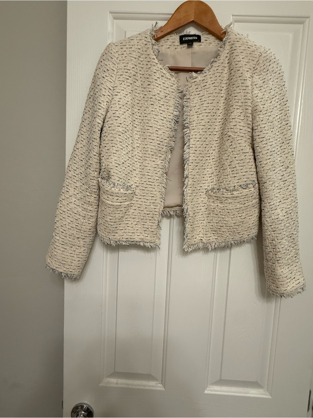 EXPRESS Cream Tweed Fringe Open Front Cropped Blazer Jacket Size Small